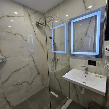 Wg Hotel Ksamil